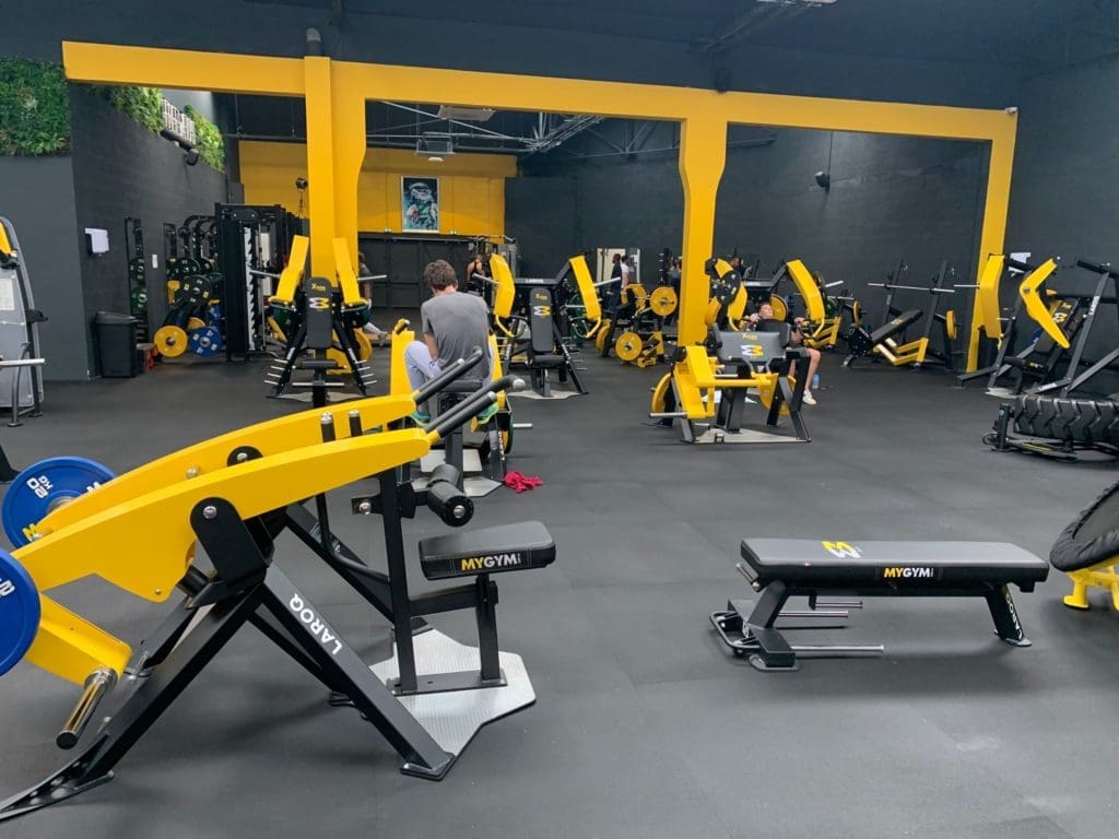 Equipement de salle de sport MyGym360 équipé en Laroq